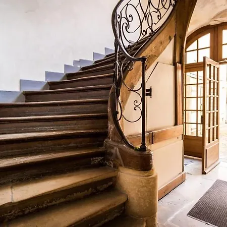 Beautiful 2bed For 7p, Next To Place Des Vosges Apartment *